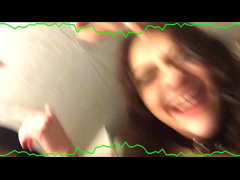 ❤️ Dvije seksi brinete emotivne gaćice ostaju gadovi čudna kučka Jebeni video kod nas ❌️